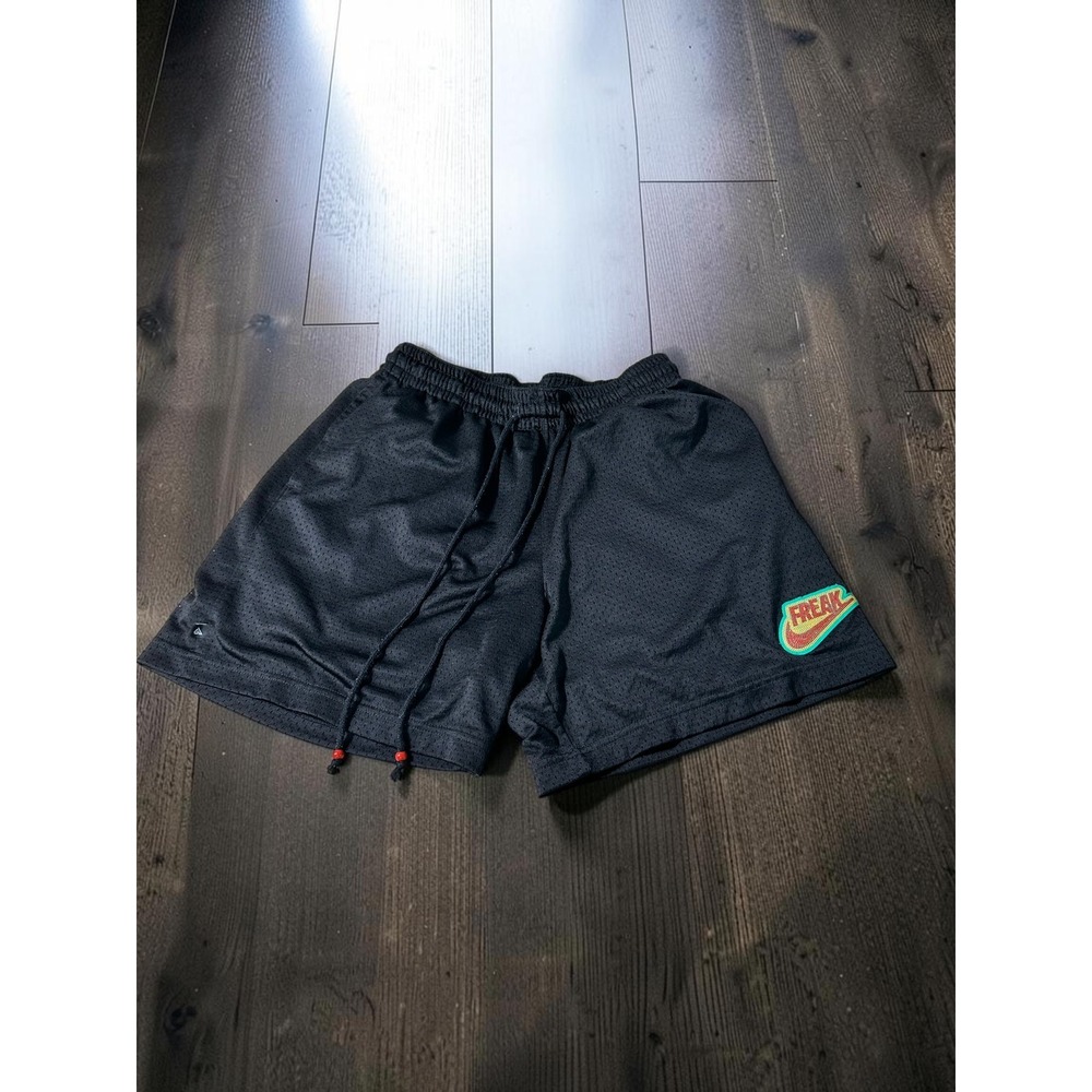 Nike Giannis Mesh Shorts Men M Black Freak Swoosh Basketball Gym Athletic Wear